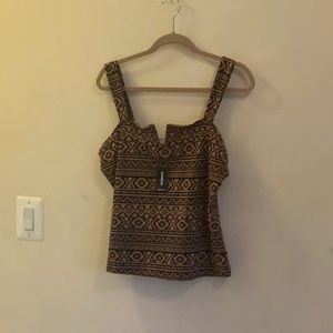 Women .Top size large new